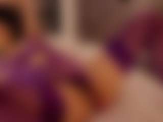 Renatta Cruz's Live Sex Cam Show