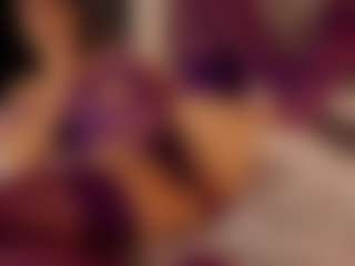 Renatta Cruz's Live Sex Cam Show