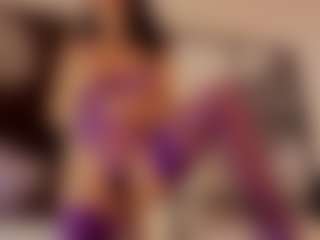 Renatta Cruz's Live Sex Cam Show