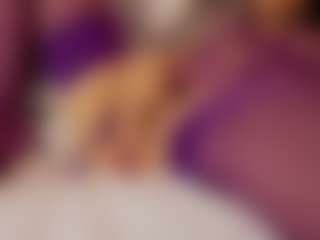 Renatta Cruz's Live Sex Cam Show