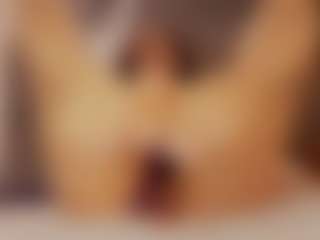 Renatta Cruz's Live Sex Cam Show