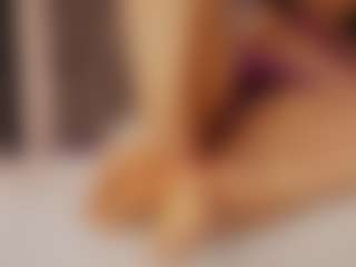 Renatta Cruz's Live Sex Cam Show