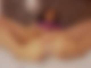 Renatta Cruz's Live Sex Cam Show