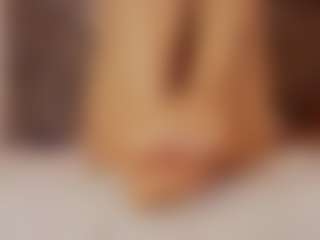 Renatta Cruz's Live Sex Cam Show