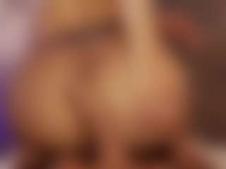 Renatta Cruz's Live Sex Cam Show