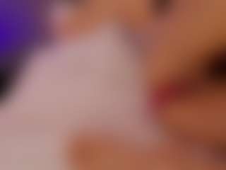 Renatta Cruz's Live Sex Cam Show