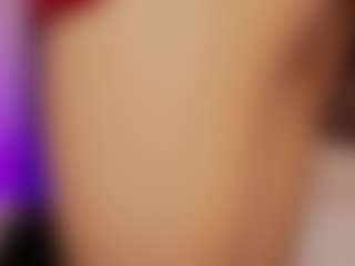 Renatta Cruz's Live Sex Cam Show