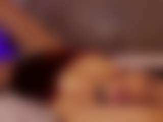 Renatta Cruz's Live Sex Cam Show