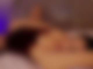 Renatta Cruz's Live Sex Cam Show