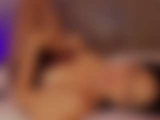 Renatta Cruz's Live Sex Cam Show