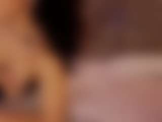 Renatta Cruz's Live Sex Cam Show