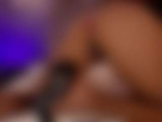 Renatta Cruz's Live Sex Cam Show
