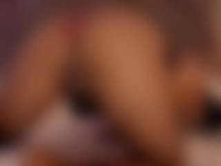 Renatta Cruz's Live Sex Cam Show