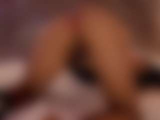 Renatta Cruz's Live Sex Cam Show