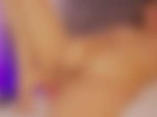 Renatta Cruz's Live Sex Cam Show