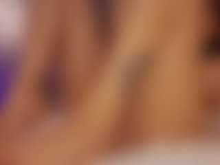Live cam show with Renatta Cruz - Athletic Fetish on camwithhim.com