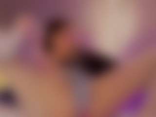Renatta Cruz's Live Sex Cam Show