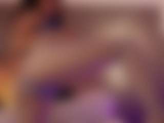 Renatta Cruz's Live Sex Cam Show
