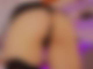 Renatta Cruz's Live Sex Cam Show