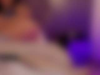 Renatta Cruz's Live Sex Cam Show