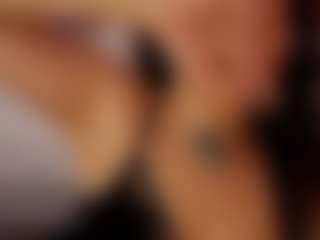 Renatta Cruz's Live Sex Cam Show