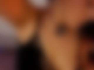 Renatta Cruz's Live Sex Cam Show