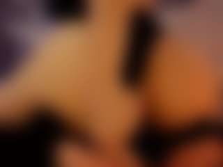 Renatta Cruz's Live Sex Cam Show