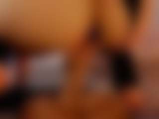 Live cam show with Renatta Cruz - Belly on sexytreat.net
