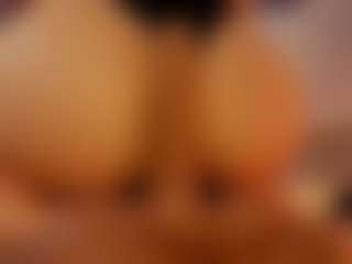 Renatta Cruz's Live Sex Cam Show