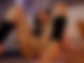 Live cam show with Renatta Cruz - Dirty Talk on boobsie.com
