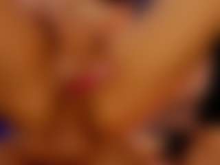 Renatta Cruz's Live Sex Cam Show