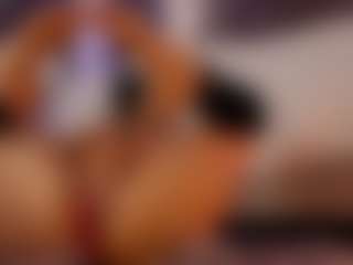 Renatta Cruz's Live Sex Cam Show