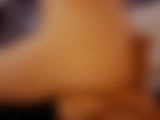 Renatta Cruz's Live Sex Cam Show