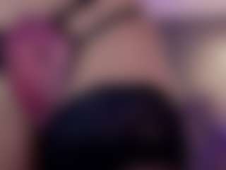 Renatta Cruz's Live Sex Cam Show