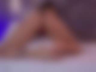 Renatta Cruz's Live Sex Cam Show