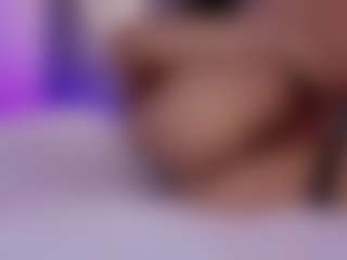 Renatta Cruz's Live Sex Cam Show