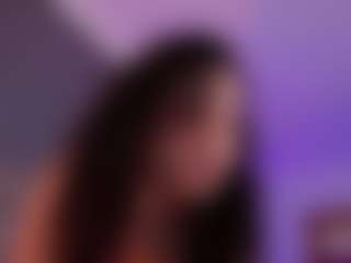 Renatta Cruz's Live Sex Cam Show
