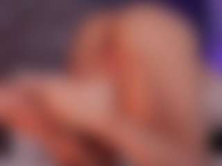 Renatta Cruz's Live Sex Cam Show