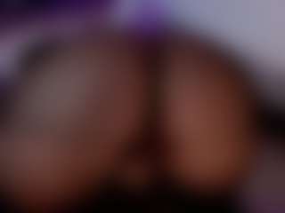 Renatta Cruz's Live Sex Cam Show
