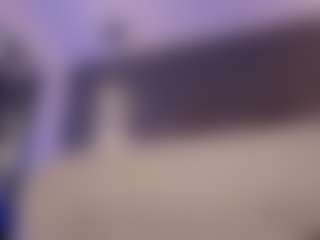 Renatta Cruz's Live Sex Cam Show