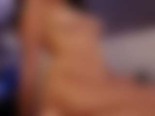 Renatta Cruz's Live Sex Cam Show