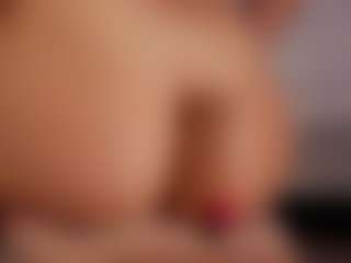 Renatta Cruz's Live Sex Cam Show