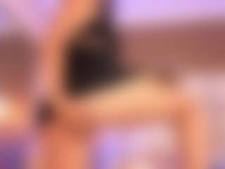 Renatta Cruz's Live Sex Cam Show