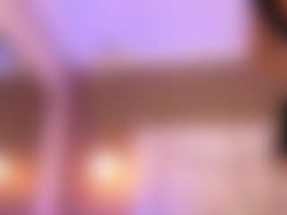 Renatta Cruz's Live Sex Cam Show
