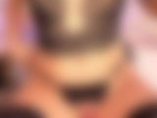 Renatta Cruz's Live Sex Cam Show