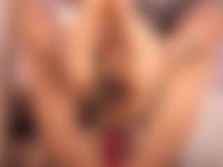 Live cam show with Renatta Cruz - Athletic Small Tits on Camiplay Live