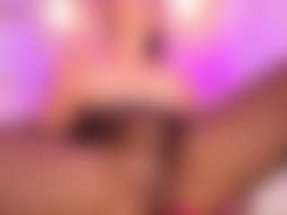 Renatta Cruz's Live Sex Cam Show