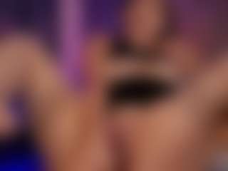 Renatta Cruz's Live Sex Cam Show
