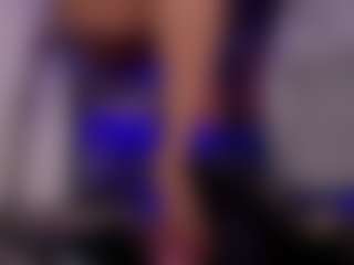 Renatta Cruz's Live Sex Cam Show