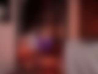 Renatta Cruz's Live Sex Cam Show